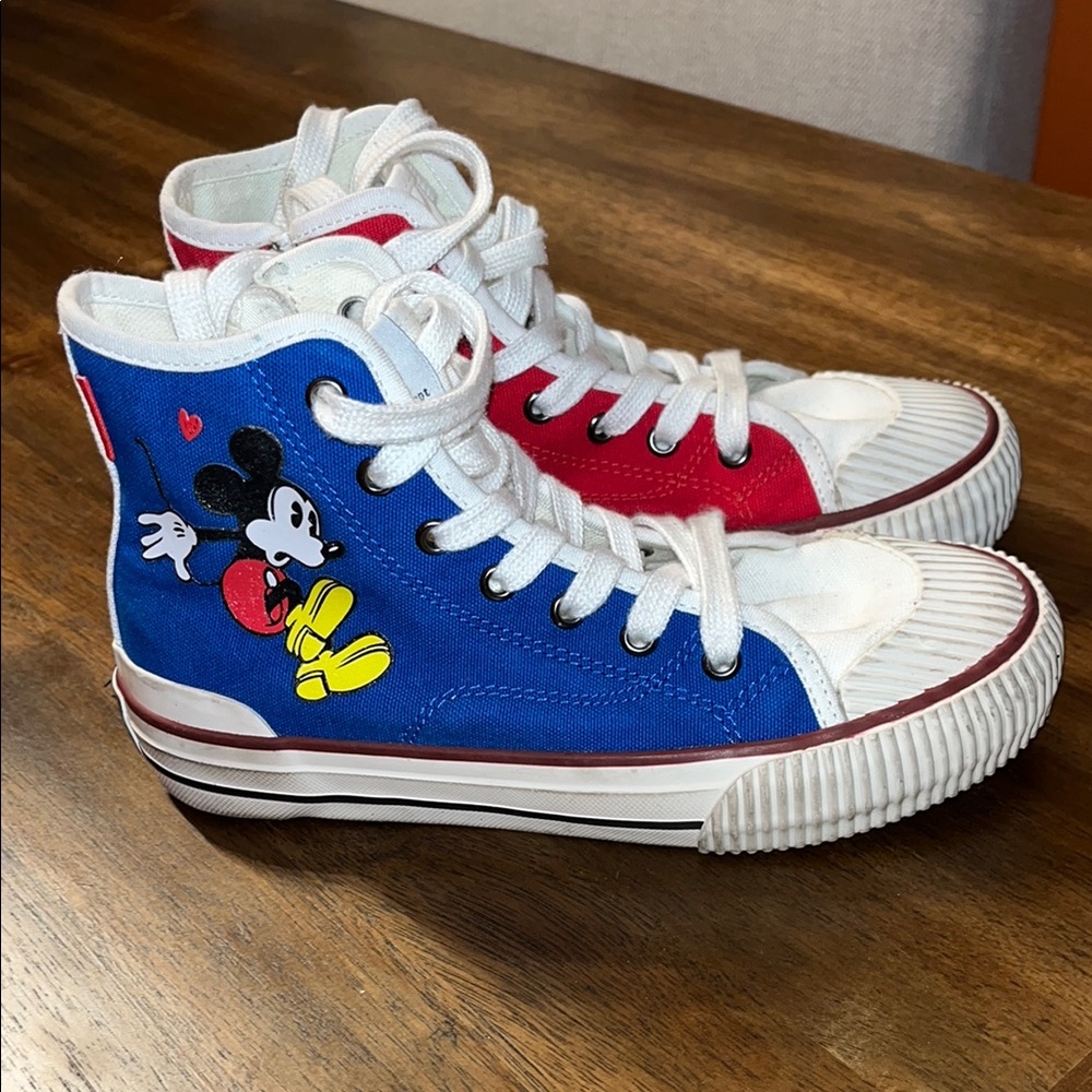 MOA concept Disney Mickey high top shoes size 2 nice